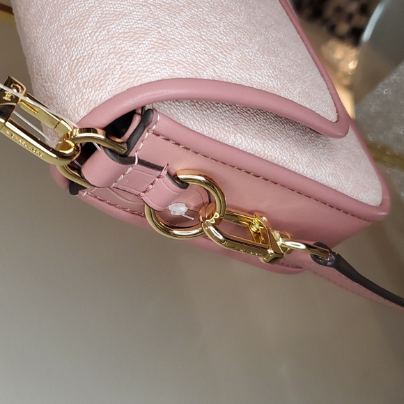 🎉HP🎉! Michael Kors 💘NWT💘 Bradshaw Convertible Purse in Smoky Rose!💘💘💘 - Picture 6 of 16